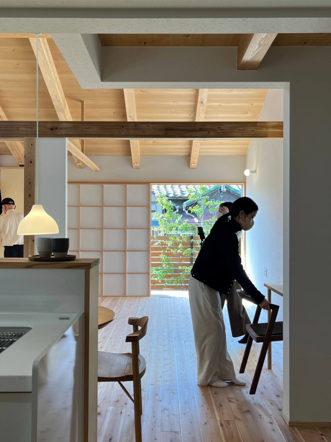 貝塚市　開放的な空間でのびのび子育て